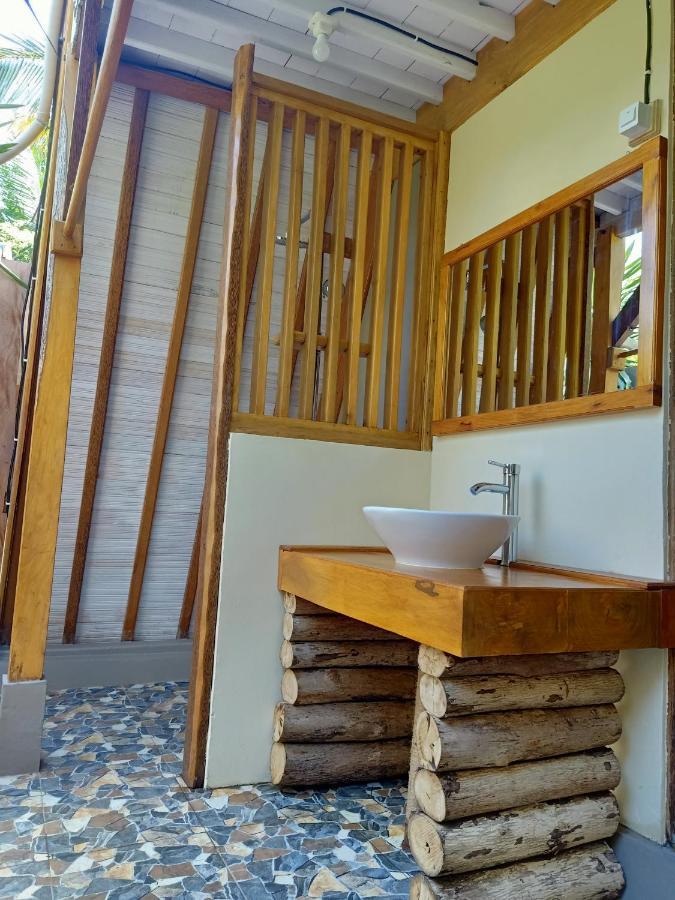 Sunari Beach Resort Selayar Matalalang Exterior foto